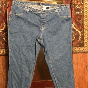 Plus size stretch jeans size 28
